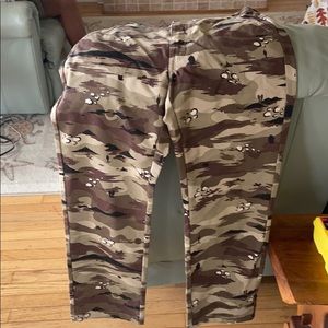 Vans camo pants